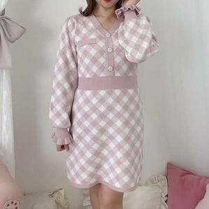 Evelyn Checked One Pieace knit dress with flower buttons